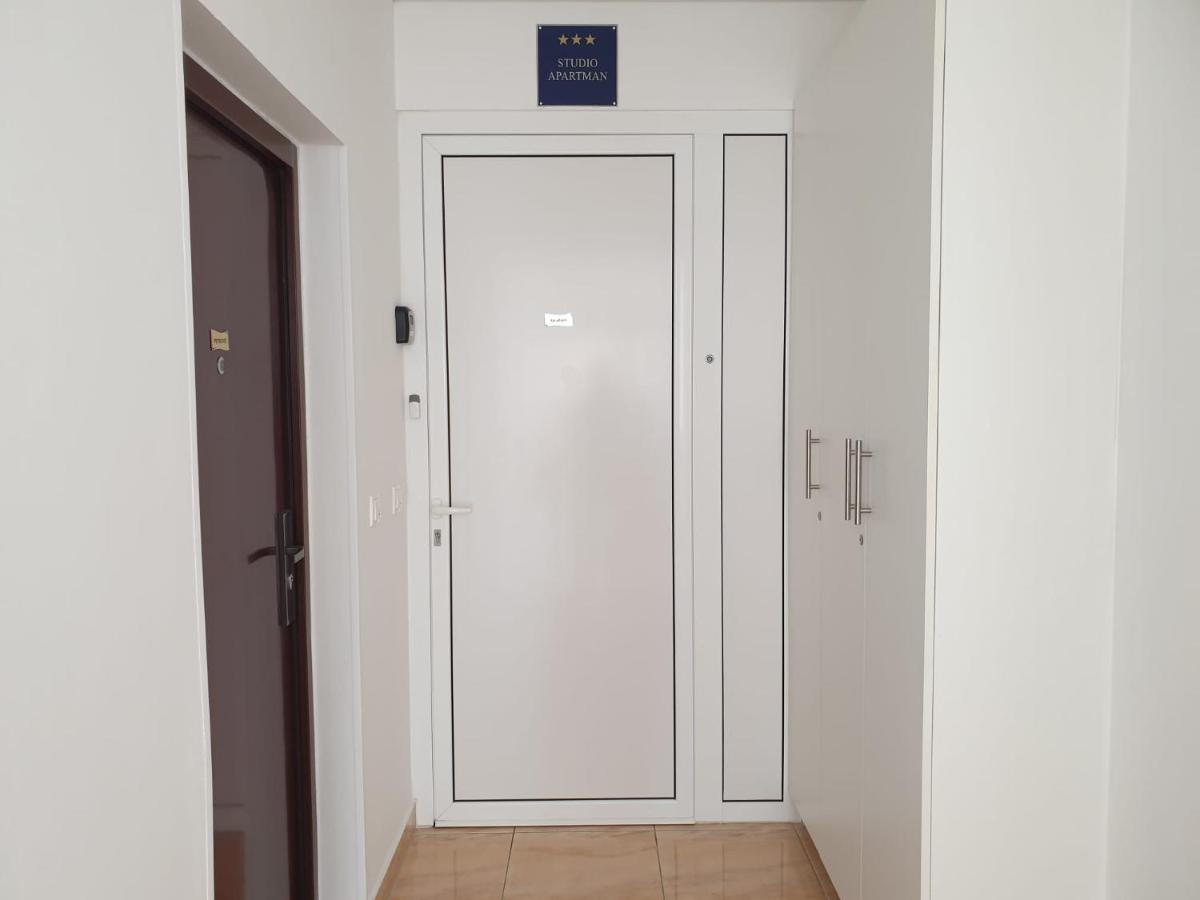Apartment Eso Каштела Екстер'єр фото